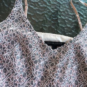 BANANA REPUBLIC TANK TOP